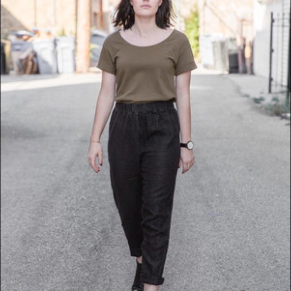 Ali Golden Olive Green Rolled Sleeve Top - Picture 2 of 3